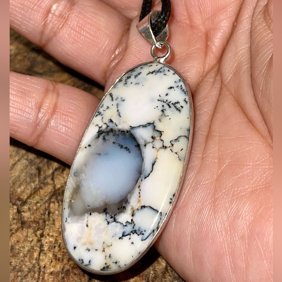 Dendritic Agate Pendant 2 1/2” - Picture 4 of 7